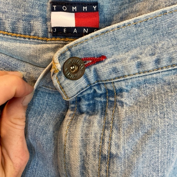 Vintage 90’s Tommy Hilfiger Jean Shorts Men’s Size 42 Jorts Light Wash Y2K - Picture 2 of 7